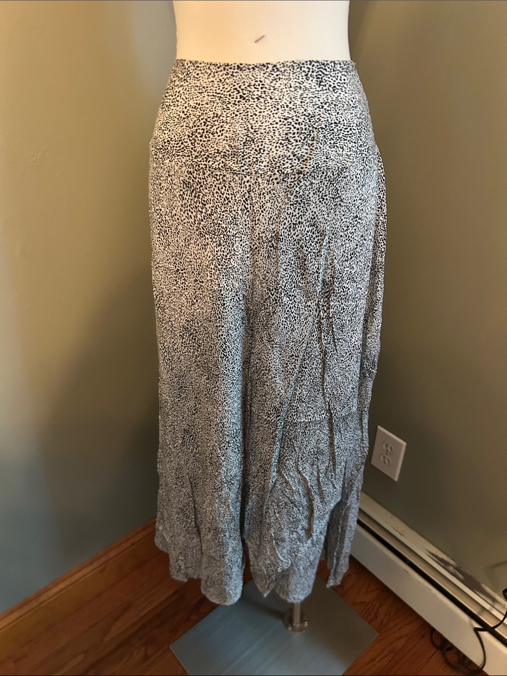 Japna Black and White Printed Maxi Skirt